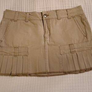 American Eagle Khaki Pleated Skirt